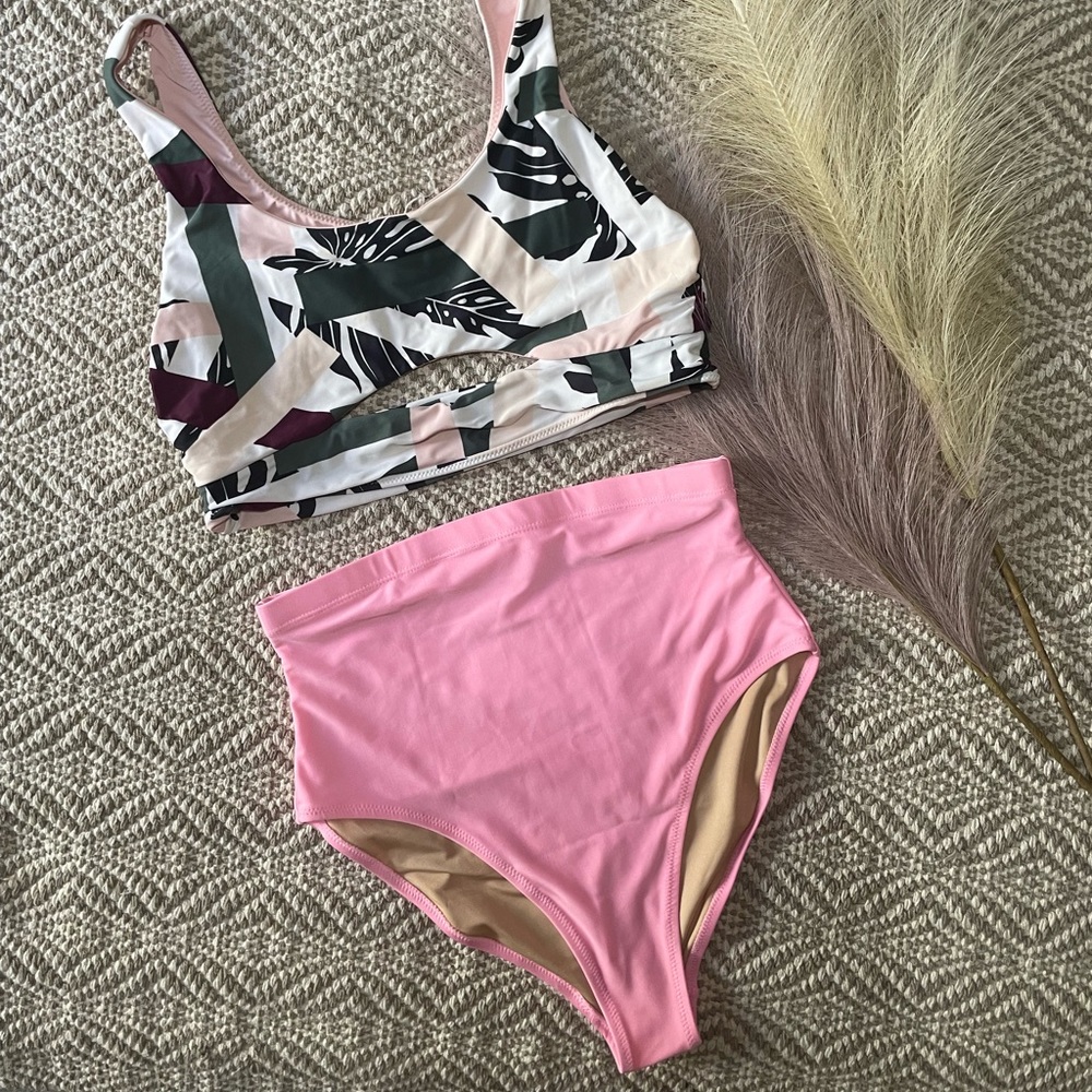 High-rise pink swim bottoms